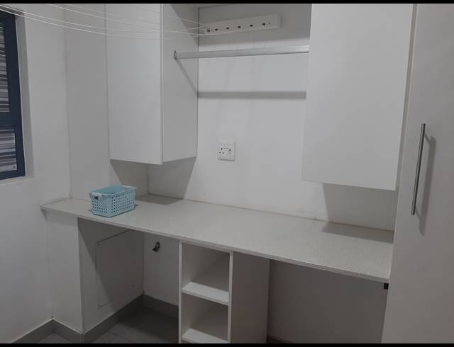 2 BEDROOM APARTMENT FOR SALE IN UMHLANGA RIDGE